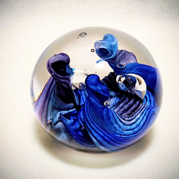 Briefbeschwerer Twisty Blautöne